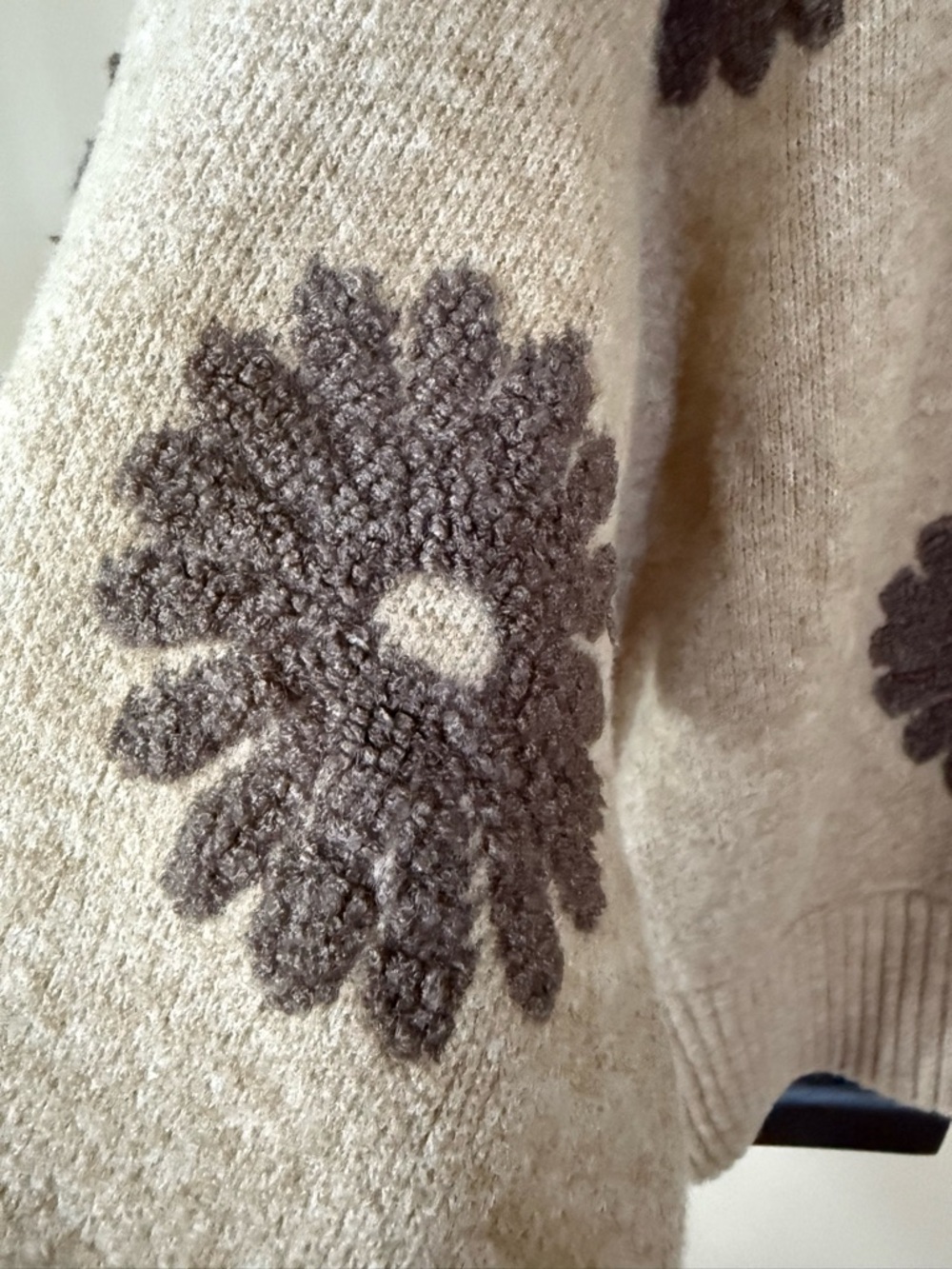 Sandro floral-appliqué zip-up cardigan - Picture 4 of 8